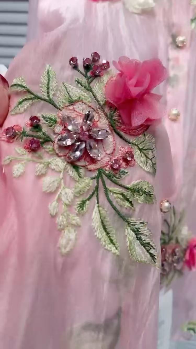 Luxus-Stil Blumen Stickerei Sp – Luxury Lifestyle Women Bewertung und Preis